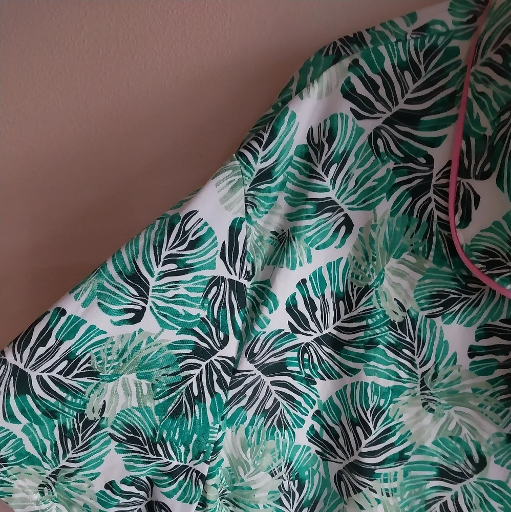 Room Service Green & White Tropical Leaf Print Cropped Pajama Set NWOT - Picture 5 of 7
